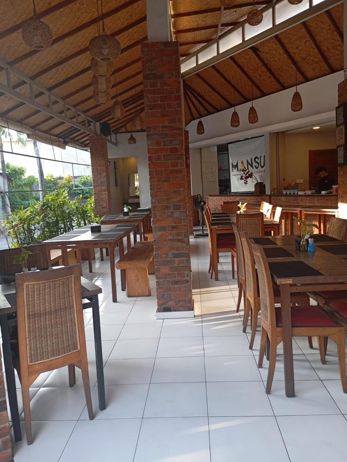Mansu Hotel And Spa Legian Kuta Lombok Exterior foto